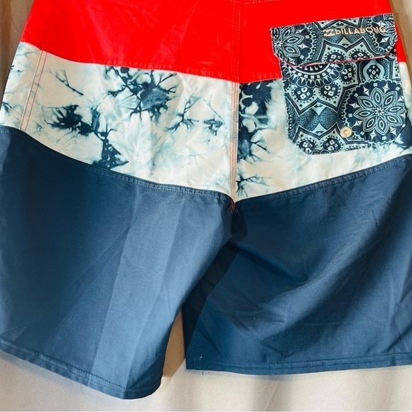 BillaBong Platinum X Tribong Swim Trunks - Picture 6 of 6